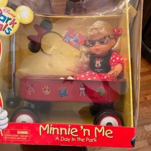Rare Disney Park Theme Doll MINNIE 'N ME a day at the park